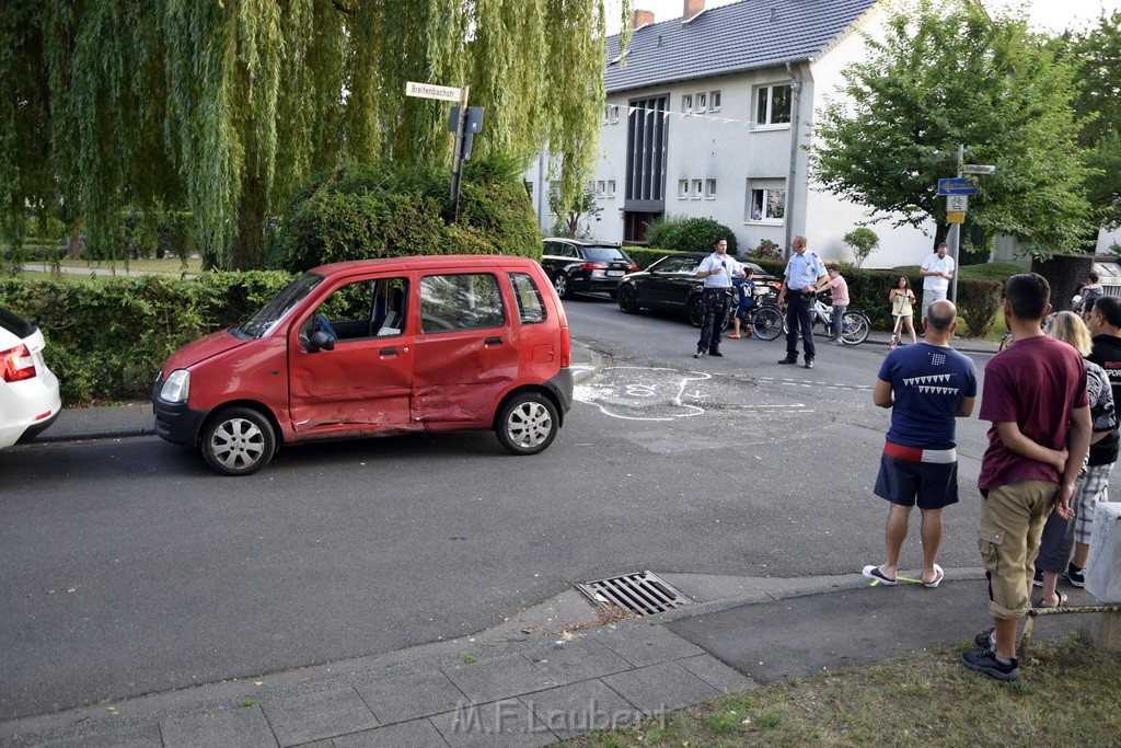 VU Koeln Porz Gremberghoven Auf dem Streitacker Breidenbachstr P74.JPG - Miklos Laubert